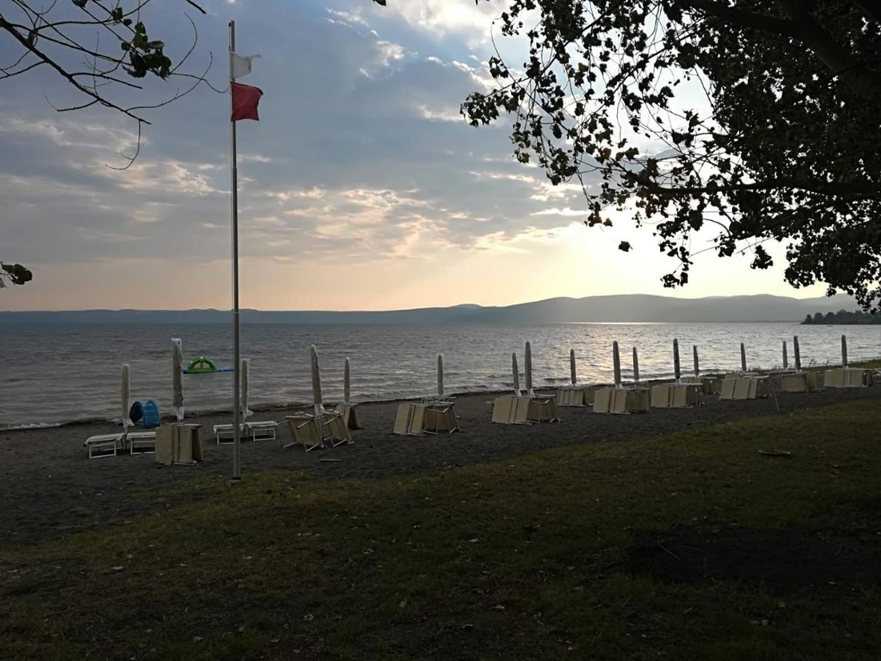 Camping Smeraldo Trevignano Romano Eksteriør billede